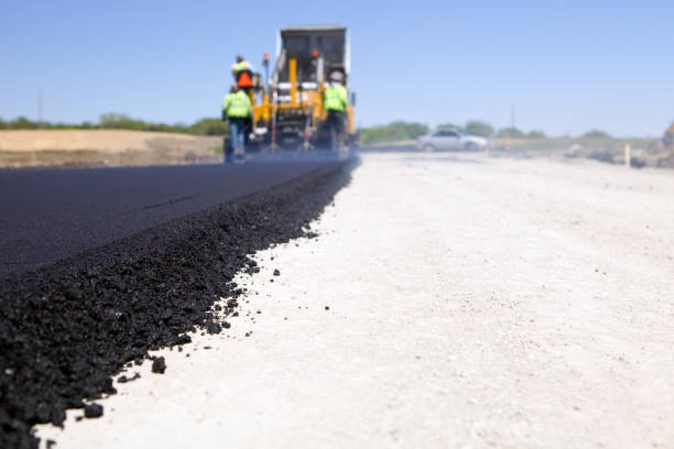 Best Driveway Paving Contractor  in Lakeside, OR